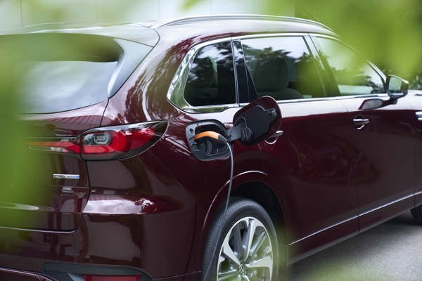 cx-80-artisan-red-charging-2